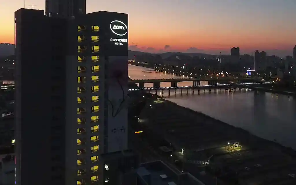 ホテル リバーサイド_done