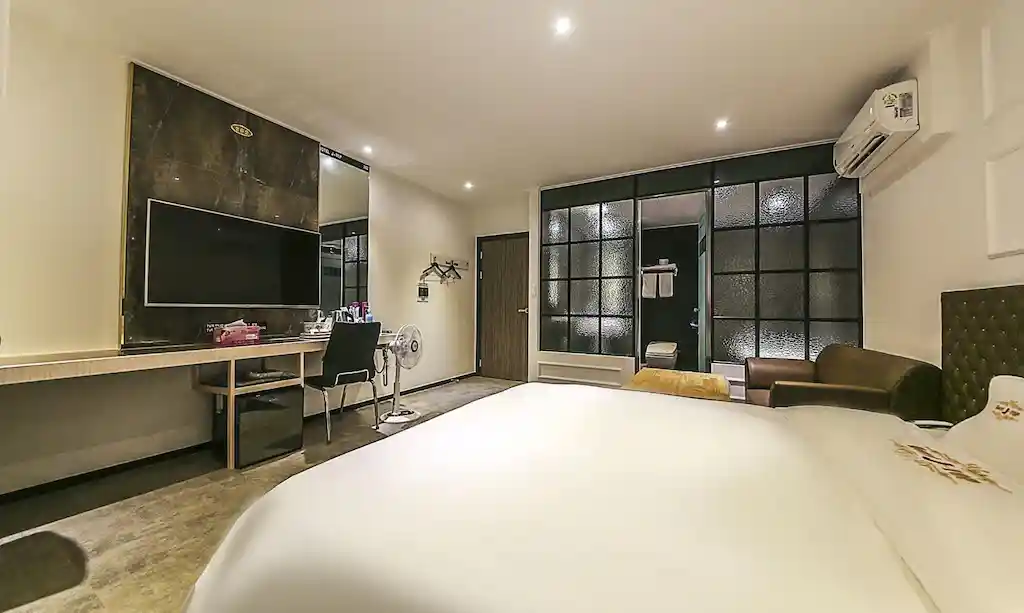 ホテル J トップ チョナン_done